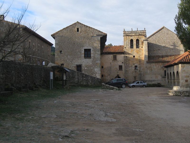 El santuario de San Juan de Peñagolosa, con zona para aparcar